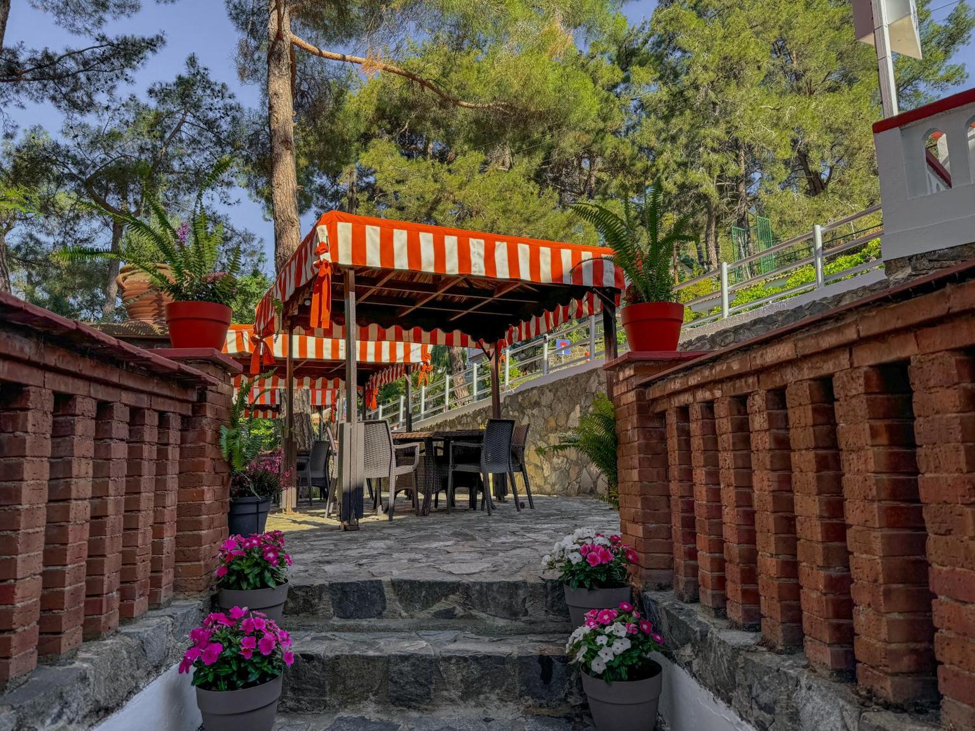 Semiramis Boutique Hotel & Spa Kato Platres Екстериор снимка